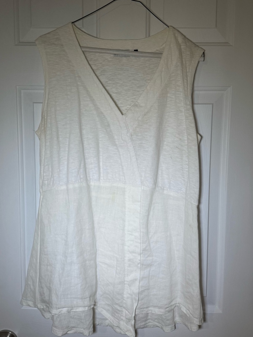Taos Cream V-Neck Sleeveless Tank